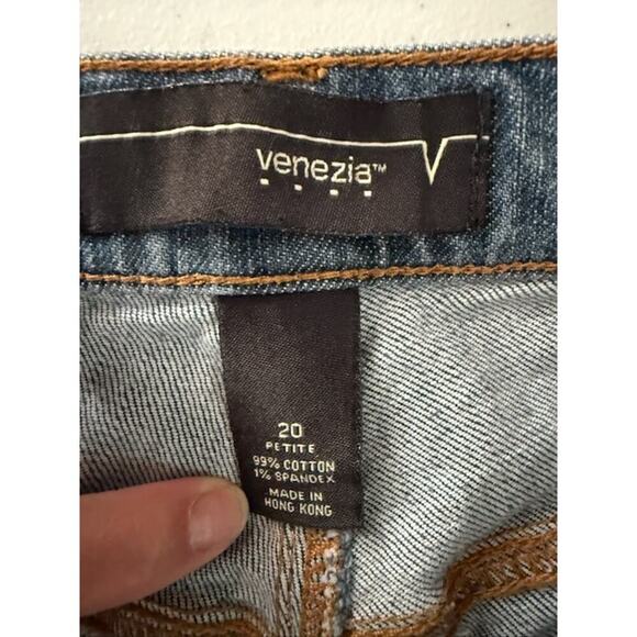 Venezia Women's Size 20 Petite Stretch Straight Leg Jeans - Picture 3 of 4